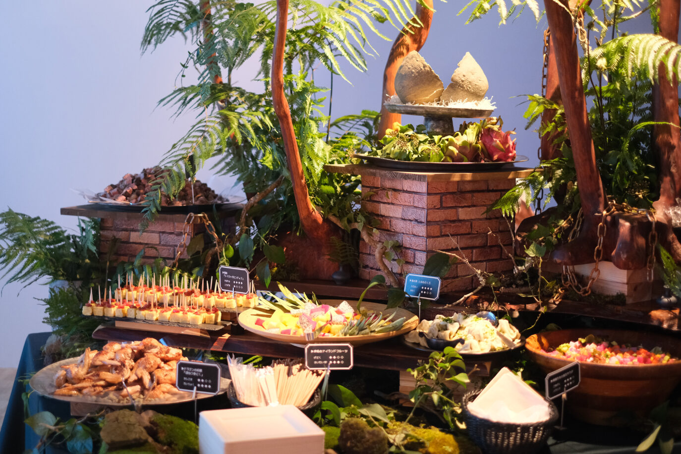 日本デザインセンター 忘年会2024「ゲームの世界へ」のイメージ